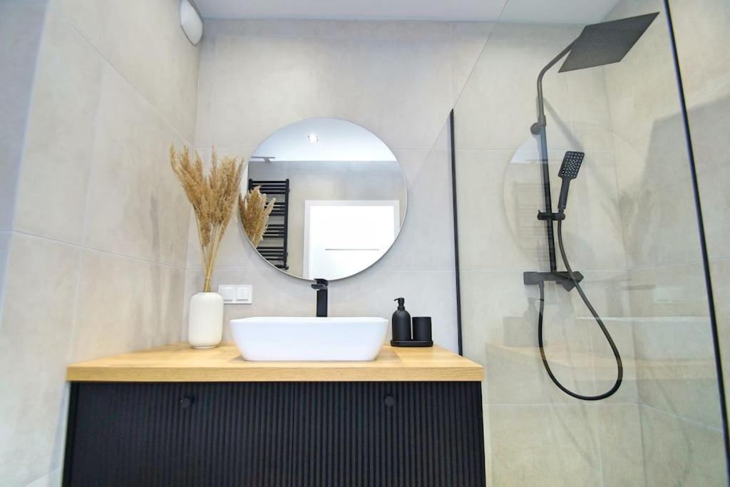 Apartament, Ceglana 76, كاتوفيتسه المظهر الخارجي الصورة